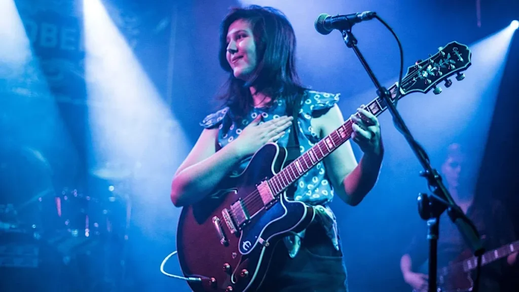 Lucy Dacus celebra los 10 años de No Burden con una canción inédita
